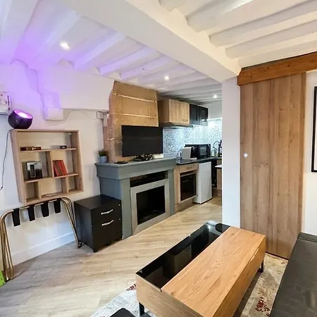 Apartment L 'iris, Fraichement Renove Rdc Sur Cour Interieur - Hyper Centre *